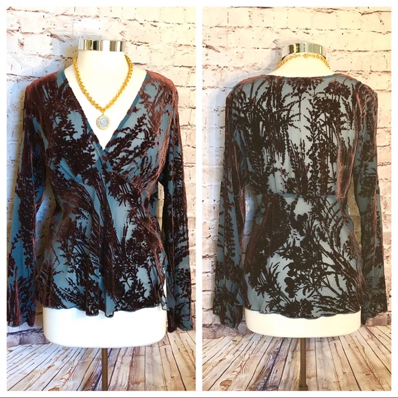 Karen Kane Velvet cutout top with long sleeves
